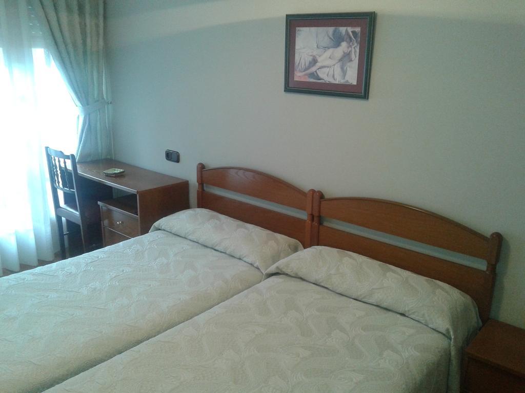 Hostal Les Bedules Oseja de Sajambre Exteriör bild